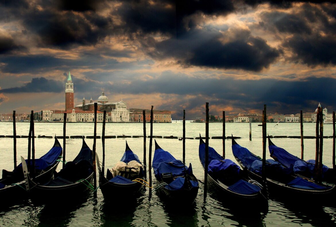 venezia di notte ph pixabay